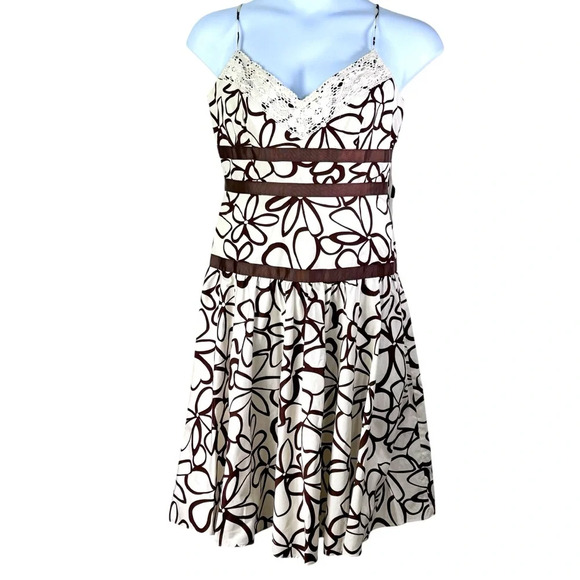 Julian Taylor Dresses & Skirts - Julian Taylor Women’s Dress size 12 Cream and Brown